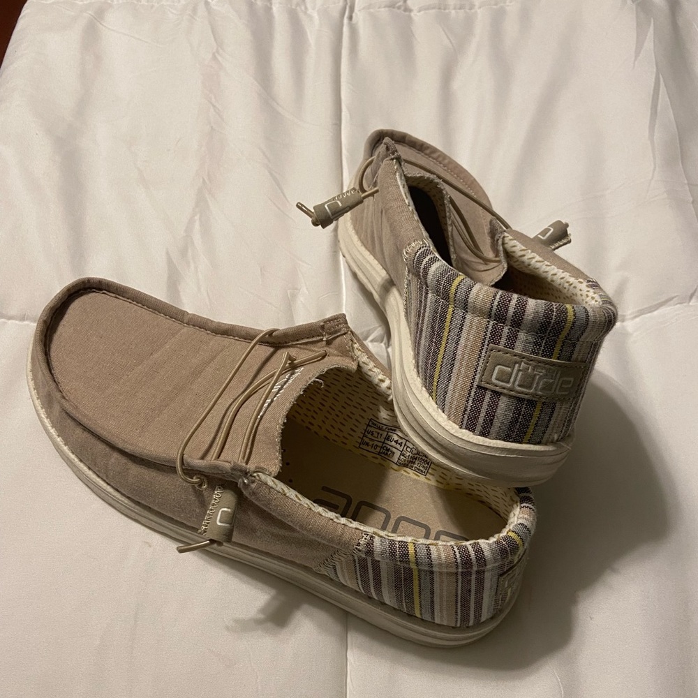 Hey Dude Wally Funk sz 11